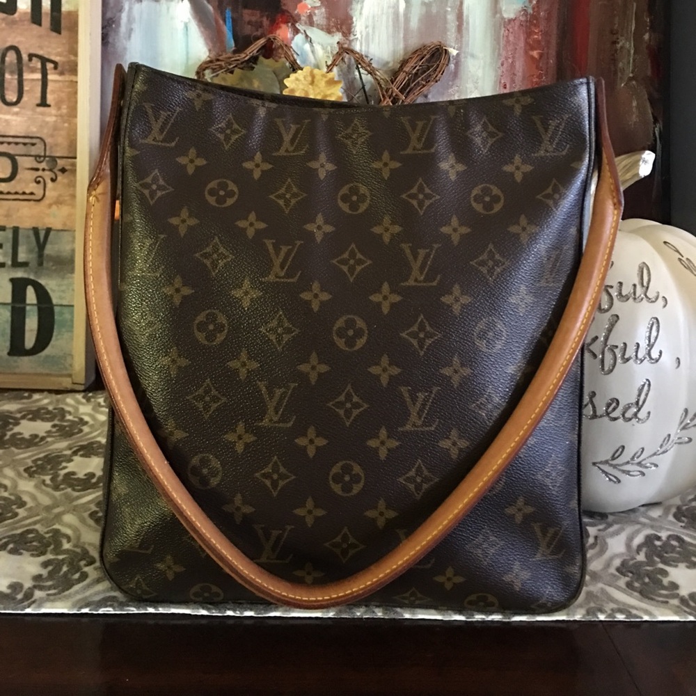AUTHENTIC LOUIS VUITTON LOOPING GM